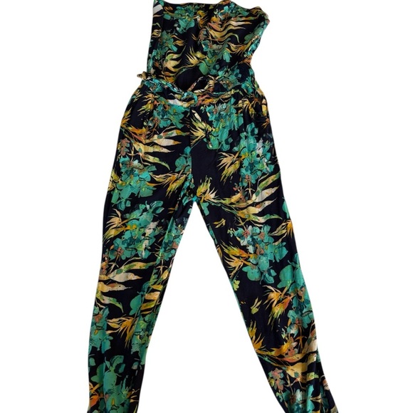 Mudd Women’s Blue & Teal Green Tropical Floral Strapless Jumpsuit Romper Sz XS - Picture 4 of 16